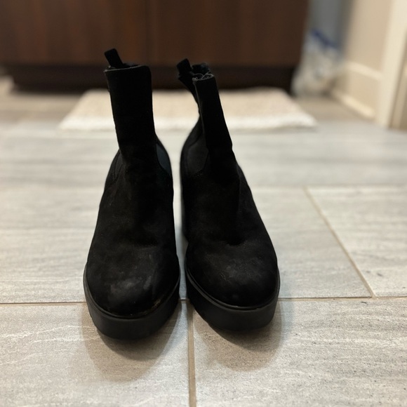 ASOS Black Chunky Heeled Boots - Picture 5 of 7